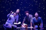 EPOCH MAN「我ら宇宙の塵」(撮影:小岩井ハナ)