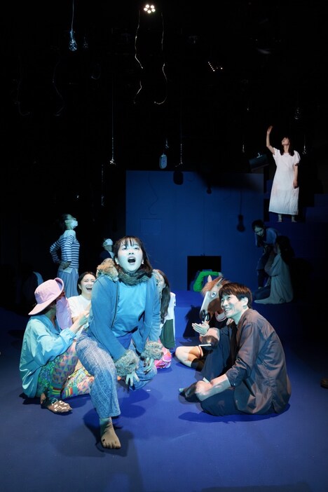 劇作家女子会。feat.noo クレバス2020「It's not a bad thing that people around the world fall into a crevasse.」より。（撮影：松本和幸）