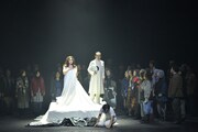 東京二期会オペラ劇場「ドン・カルロ〈新制作〉」より。(写真提供:公益財団法人東京二期会 / 撮影:寺司正彦)