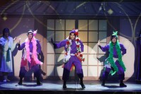 「ミュージカル『忍たま乱太郎』第13弾再演 ～ようこそ！ 忍たま文化祭！～」より。（撮影：丸山尚）