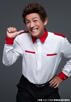 森山栄治扮する都営浅草線。