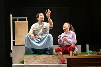 ロロ「オムニバス・ストーリーズ・プロジェクト（カタログ版）」より。（撮影：阿部章仁）