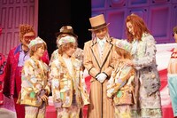 ミュージカル「チャーリーとチョコレート工場」開幕記念会見より。