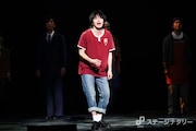 音楽劇「浅草キッド」より。(撮影:田中亜紀)