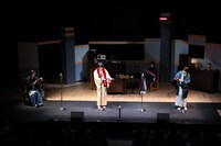 「こえかぶ 朗読で楽しむ歌舞伎 ～雪の夜道篇～」初日公演より。