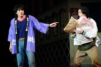 音楽劇「浅草キッド」より。（撮影：田中亜紀）