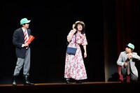 音楽劇「浅草キッド」より。（撮影：田中亜紀）