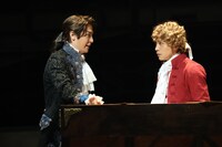 音楽劇「ダ・ポンテ ～モーツァルトの影に隠れたもう一人の天才～」より。（写真提供：東宝演劇部）