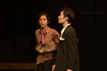 トランスレーション・マターズ上演プロジェクト第2弾「エミリア・ガロッティ／折薔薇」より。（撮影：ホンダアヤノ）