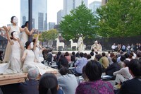 「東京芸術祭 2023」野外劇 SPAC-静岡県舞台芸術センター「マハーバーラタ～ナラ王の冒険～」より。（撮影：御堂義乘）