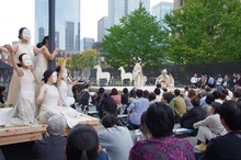 「東京芸術祭 2023」野外劇 SPAC-静岡県舞台芸術センター「マハーバーラタ～ナラ王の冒険～」より。（撮影：御堂義乘）