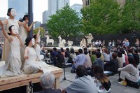 「東京芸術祭 2023」野外劇 SPAC-静岡県舞台芸術センター「マハーバーラタ～ナラ王の冒険～」より。（撮影：御堂義乘）