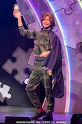 「劇団『ドラマティカ』ACT3 / カラ降るワンダフル!」より。