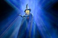 劇団四季 ミュージカル「ウィキッド」より。（撮影：阿部章仁）