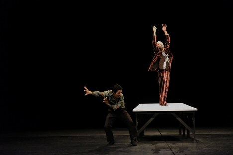 神戸文化ホール開館50周年記念事業「緑のテーブル2017 ～神戸文化ホール開館50周年記念Ver.～」より。(c)Ryuhei Yokoyama