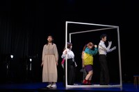 メニコン シアターAoi オープニングイヤー ラインナップ「ワレワレのモロモロ 名古屋編」より、「晴れ舞台」の様子。（Photo by Naoshi HATORI）