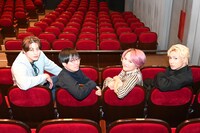 左から東啓介、池田亮、高羽彩、有澤樟太郎。