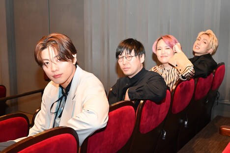 左から東啓介、池田亮、高羽彩、有澤樟太郎。