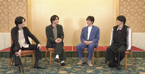 「密着ドキュメンタリー」より、キャスト座談会の様子。