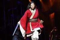 舞台「キングダム」より。