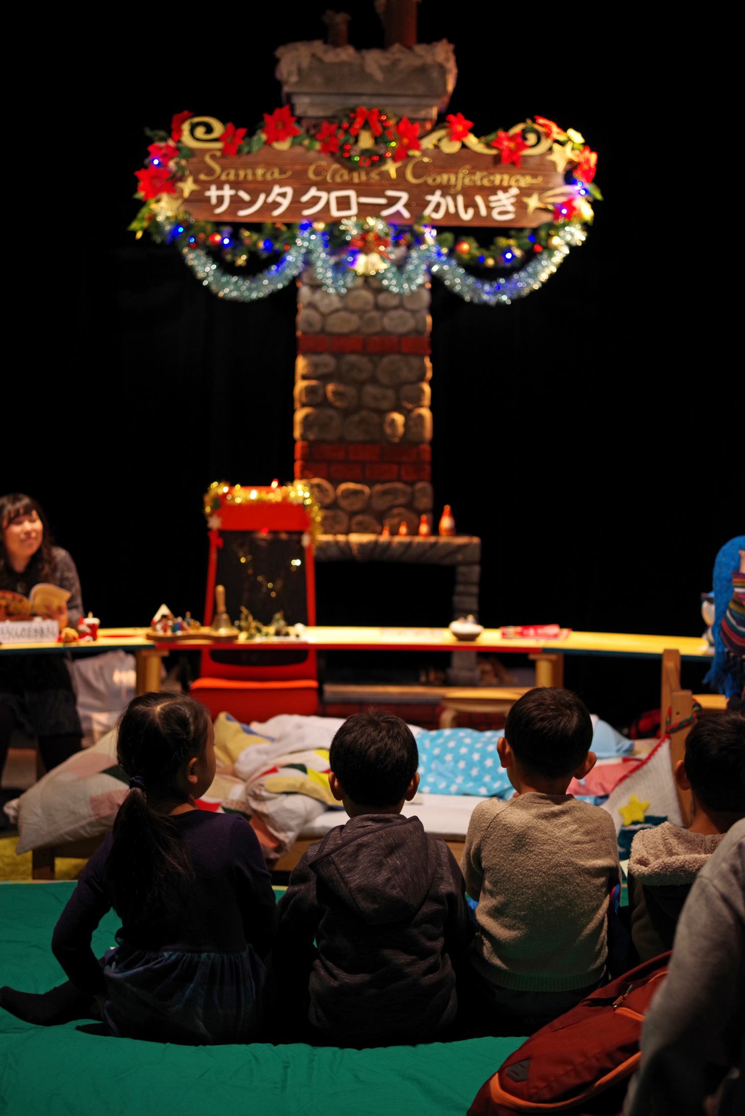 「サンタクロース会議」過去公演より。（撮影：田中流）