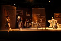 高校生と創る演劇「101年目の夏休み」より。（撮影：伊藤華織）