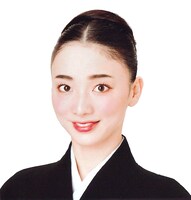 夢白あや(c)宝塚歌劇団