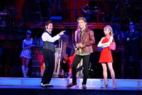 ミュージカル「スライス・オブ・サタデーナイト」より。（撮影：阿部章仁）