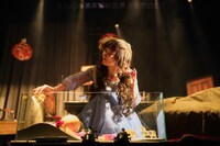 COCOON PRODUCTION 2023「ガラスの動物園」「消えなさいローラ」より。（撮影：細野晋司）