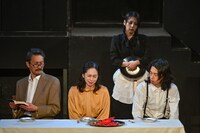 MODE「さようなら、シュルツ先生」より。（撮影：益永葉）