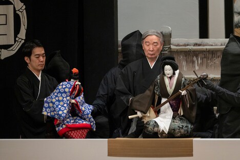 「11月文楽公演」第2部「奥州安達原」袖萩祭文の段より。（提供：国立文楽劇場）