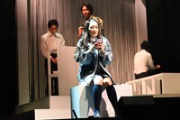 舞台「言の葉の庭～The Garden of Words～」より。