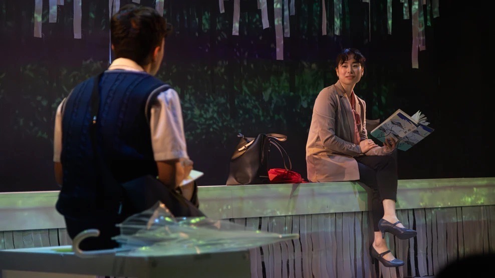 舞台「言の葉の庭～The Garden of Words～」ロンドン公演より。(c)Piers Foley
