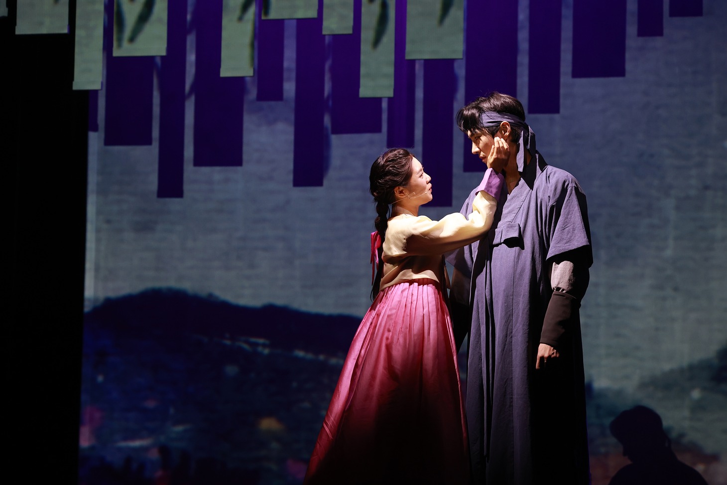 「春を描く」より。(c)DIMF