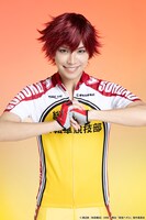 北乃颯希扮する鳴子章吉。