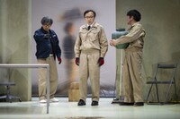 劇壇ガルバ 第5弾公演「砂の国の遠い声」より。（撮影：加藤孝）