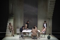 劇壇ガルバ 第5弾公演「砂の国の遠い声」より。（撮影：加藤孝）