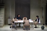 劇壇ガルバ 第5弾公演「砂の国の遠い声」より。（撮影：加藤孝）