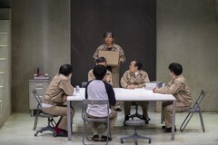 劇壇ガルバ「砂の国の遠い声」開幕、山崎一「宮沢さんも面白がってくれると思います」