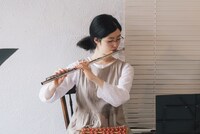 田中遊×広田ゆうみ×行灯社「『耳で楽しむ古事記』～その3 因幡素兎」より、13:00開演回の様子。（撮影：西浦和彦）