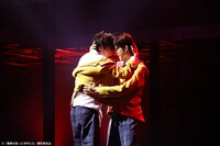 「音楽劇 秘密を持った少年たち」より。