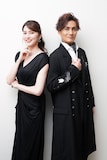 左から朝夏まなと、加藤和樹。(c)THERoots2023