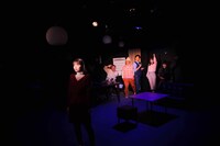 ザ・プレイボーイズ 第11回公演「ハロー、妖怪探偵社」より。（撮影：堀山俊紀）