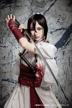 白本彩奈扮する山田浅ェ門佐切。