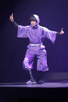 舞台「おそ松さんon STAGE～SIX MEN'S SHOW TIME～2nd SEASON」より。