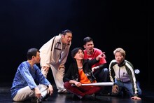 幻冬舎Presents 劇団扉座 第76回公演「扉座版 二代目はクリスチャン―ALL YOU NEED IS PASSION 2023―」より。