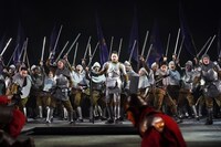 舞台「ジャンヌ・ダルク」より。（撮影：田中亜紀）