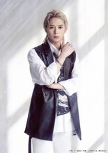 土屋直武扮する白井解。