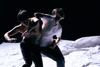 ワン・ユーグァン ＜Shimmering Production＞「Beings」より。（Photo by Sugawara Kota）