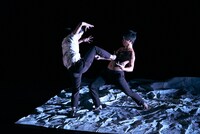 ワン・ユーグァン ＜Shimmering Production＞「Beings」より。（Photo by Sugawara Kota）